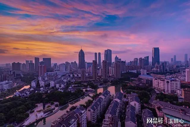 无锡江阴最新房价消息，与自然美景相遇，内心宁静平和的居所探索